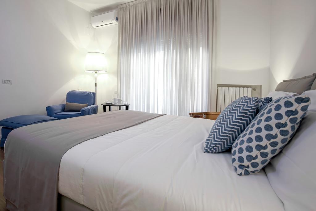 Starhost - Golden Apartments Salerno Ngoại thất bức ảnh